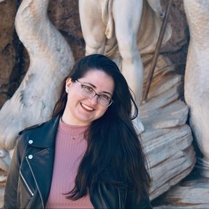 Meet your Posher, Michaela